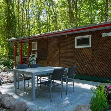 Meiks Ostseehuetten Dranske Exterior photo